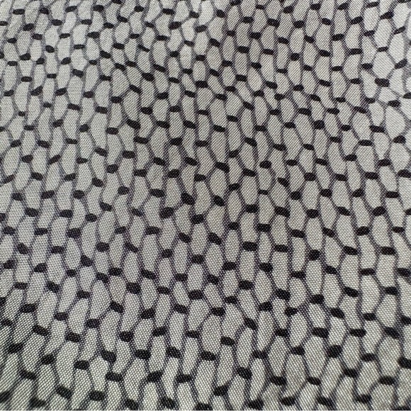 J.Crew Silk Waterfall Ruffled V-Neck Tank  - Size 8 - Picture 8 of 8